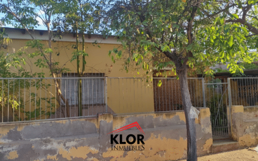 Casa + Departamento en venta – Barrio San Román
